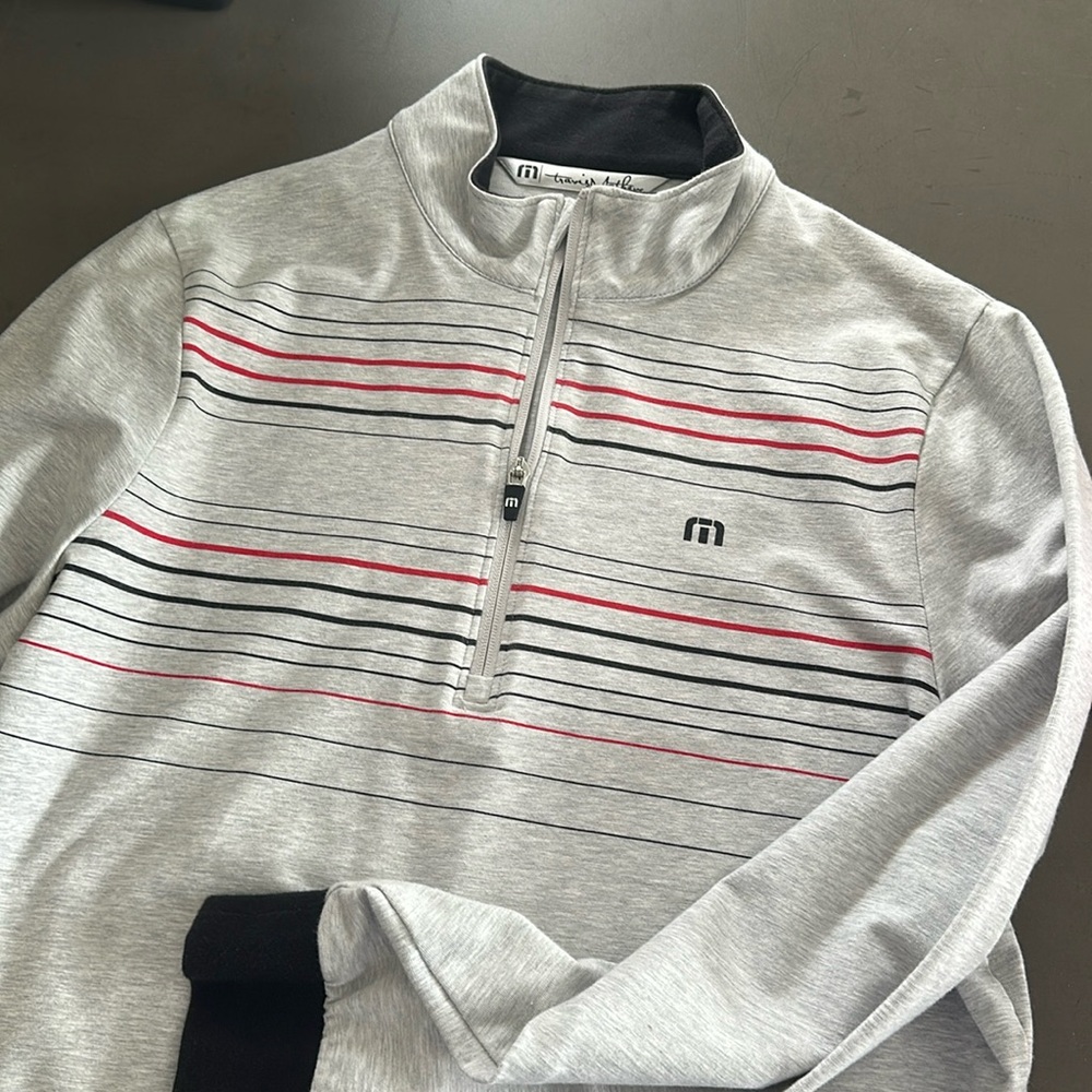 Travis Mathew size M overshirt long sleeve